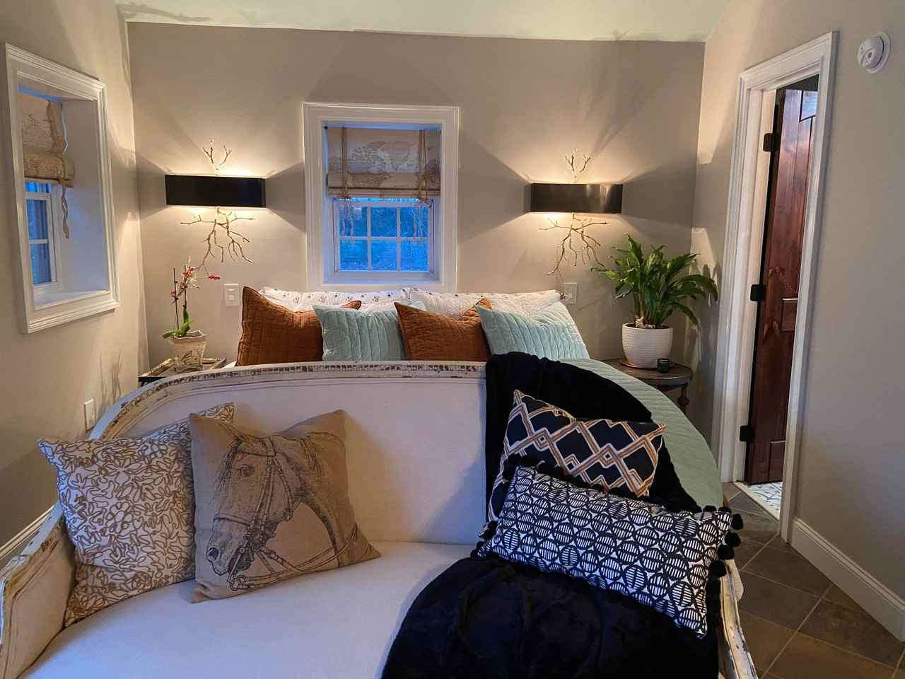 1065 Piedmont Ave - Photo 2 of 6