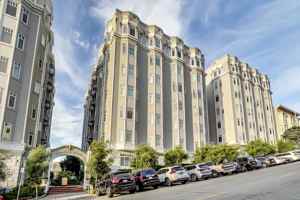 featured image of 1320 Lombard St