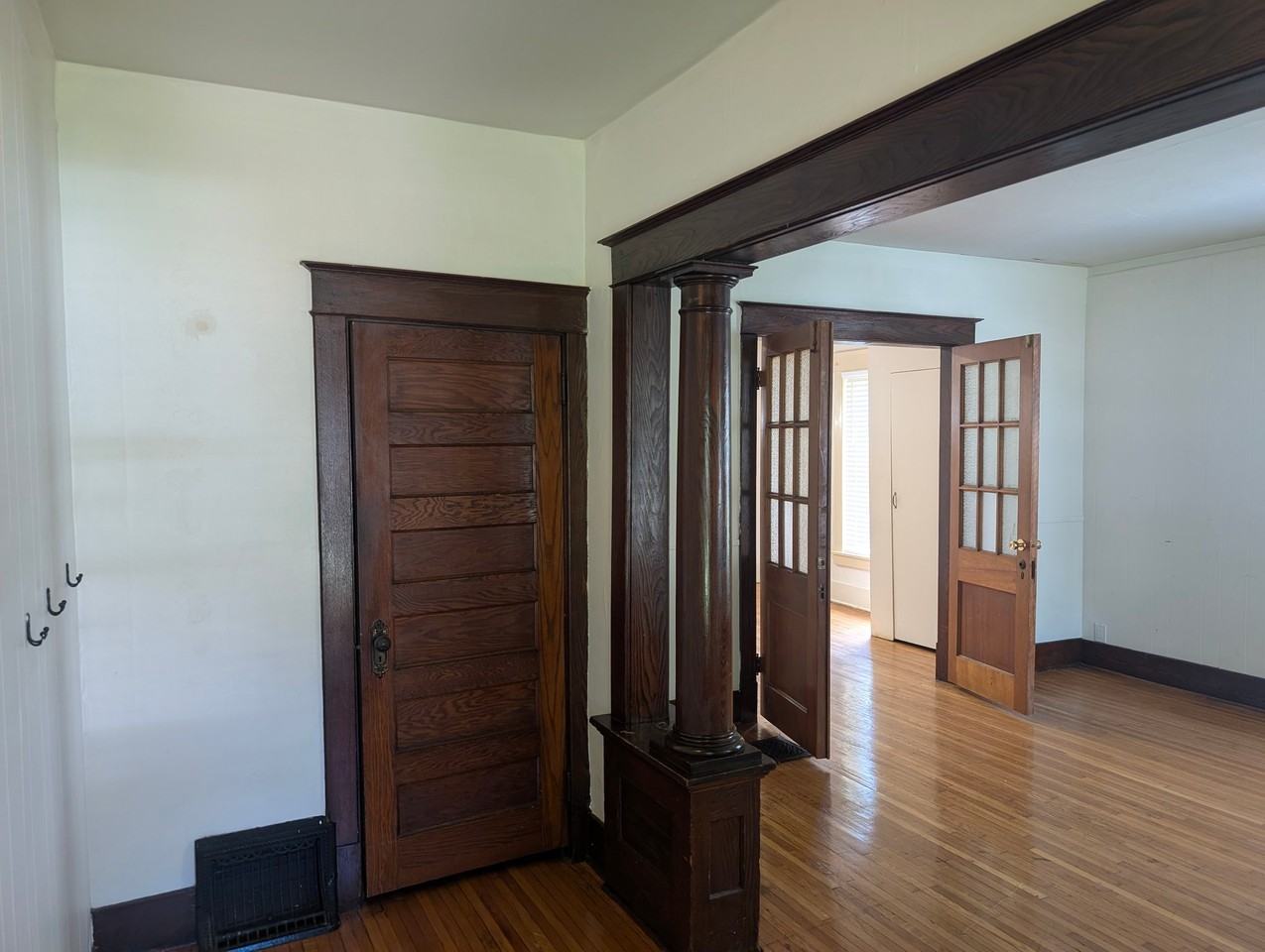 1524 S 24th St #1 - Photo 2 of 20