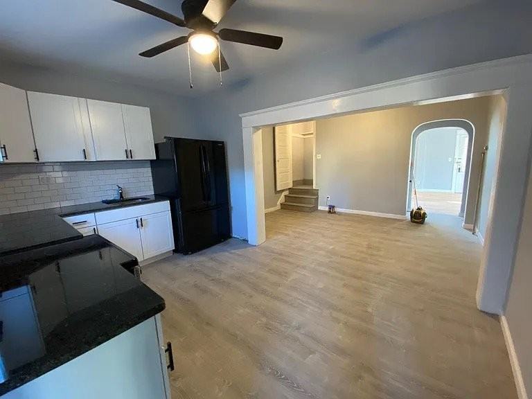 1618 Maple St #1 - Photo 2 of 10