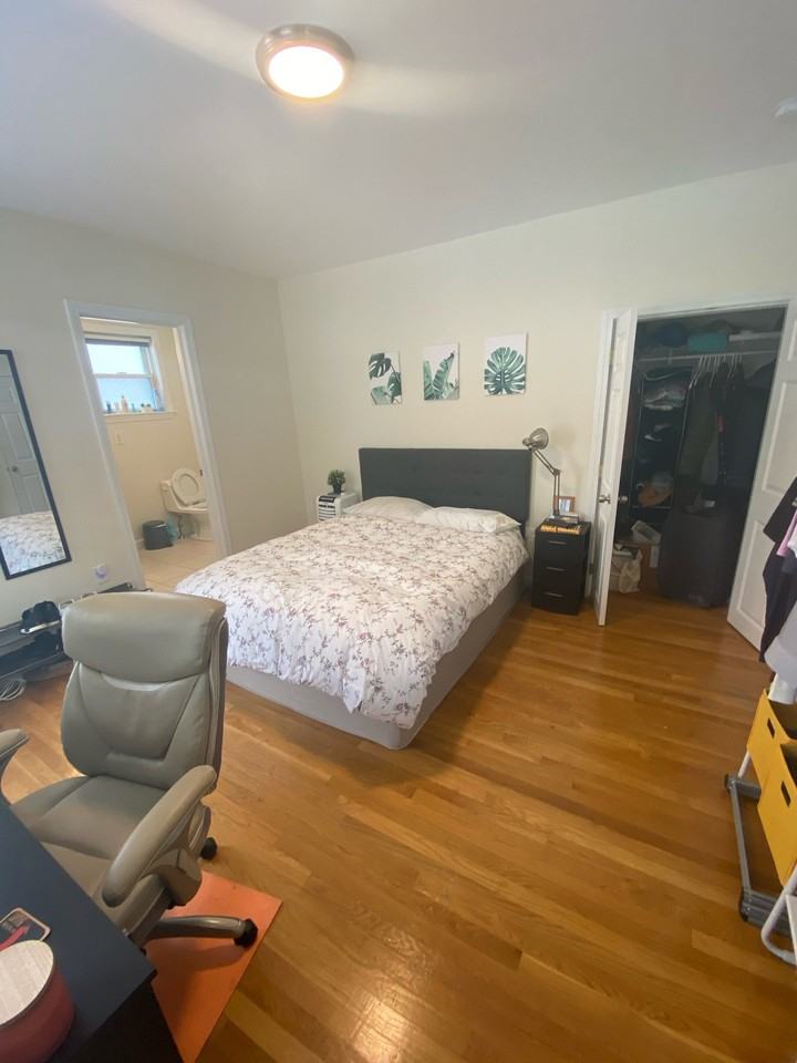 22 Dartmouth St #1 - Photo 4 of 12