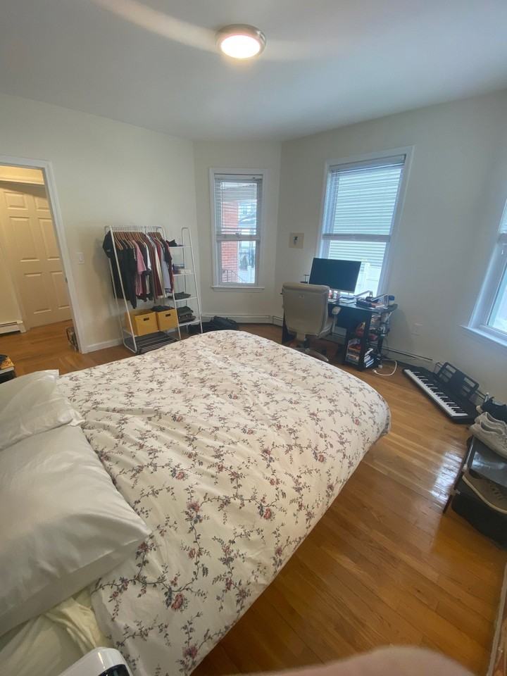 22 Dartmouth St #1 - Photo 6 of 12