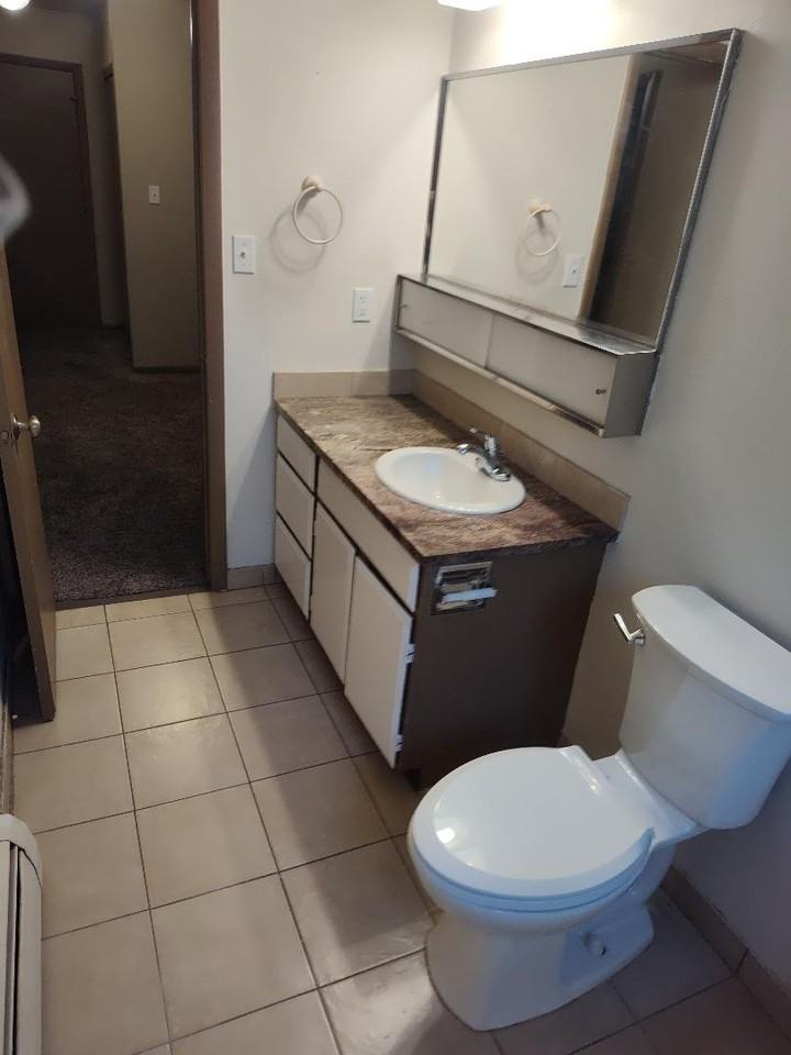 744 Baker St #6 - Photo 4 of 11
