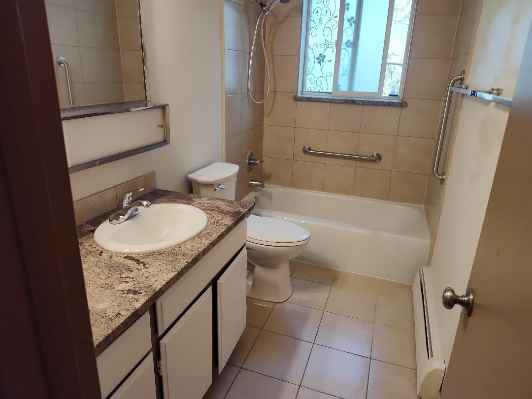 744 Baker St #6 - Photo 5 of 11