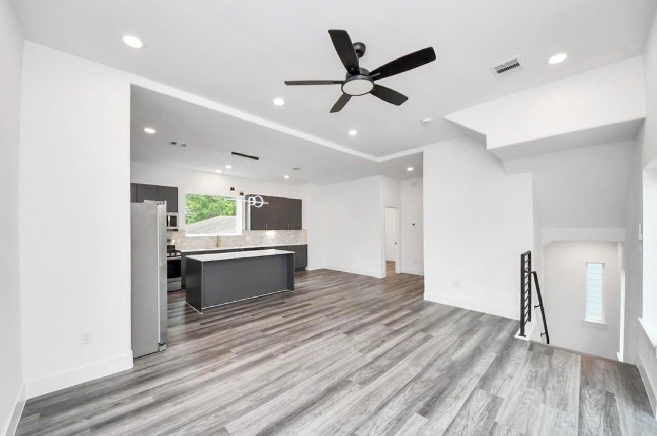 2709 Dennis St - Photo 6 of 16