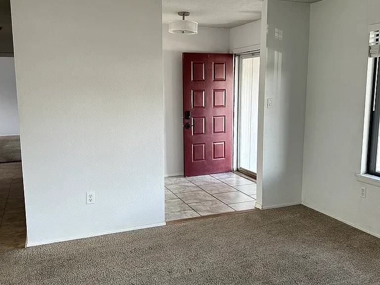 1401 Zuni Pl - Photo 2 of 13