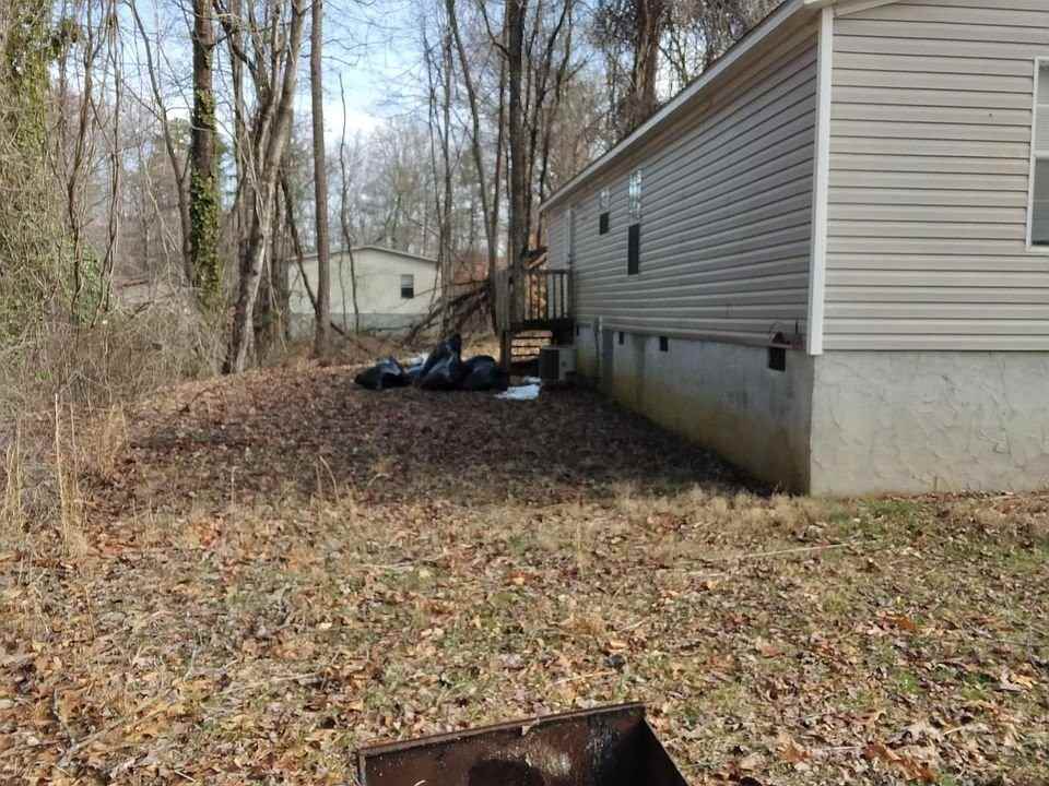 284 Kate Rd - Photo 4 of 5