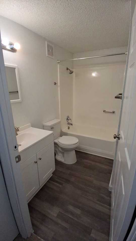 33305 Ryan Dr #106 - Photo 5 of 11