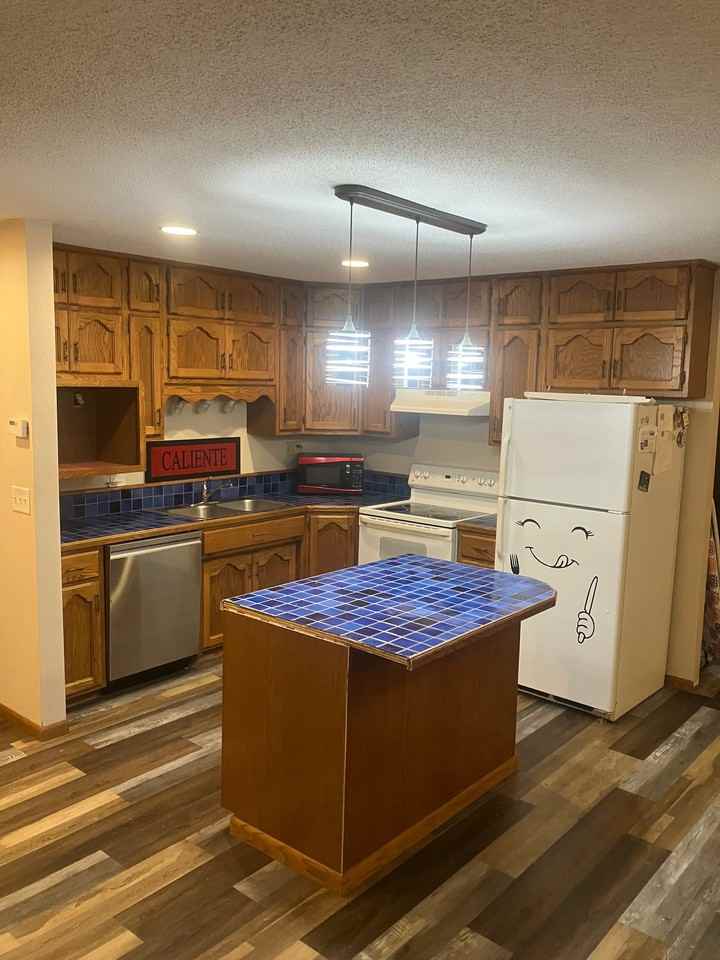 922 4th Ave N - Photo 5 of 8