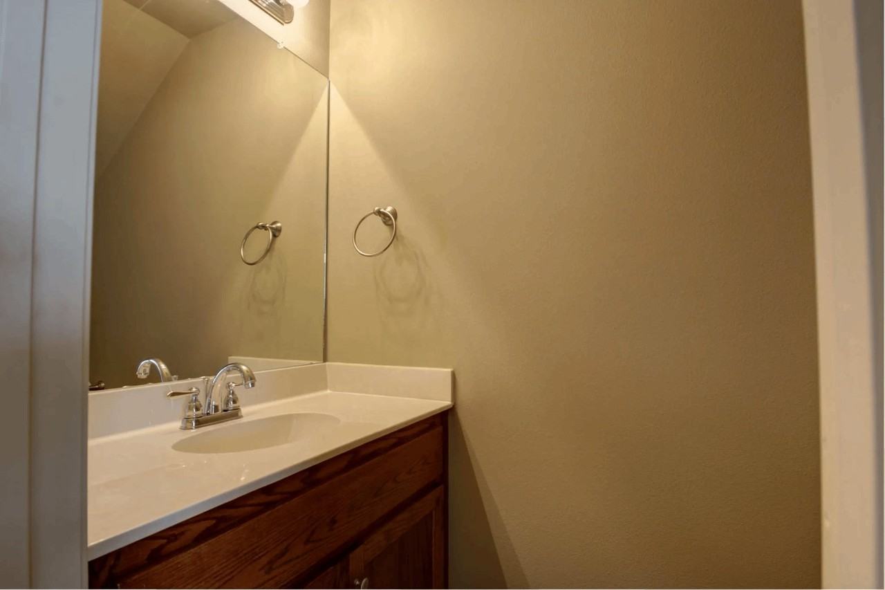 3101 N 1st St #2B - Photo 6 of 9