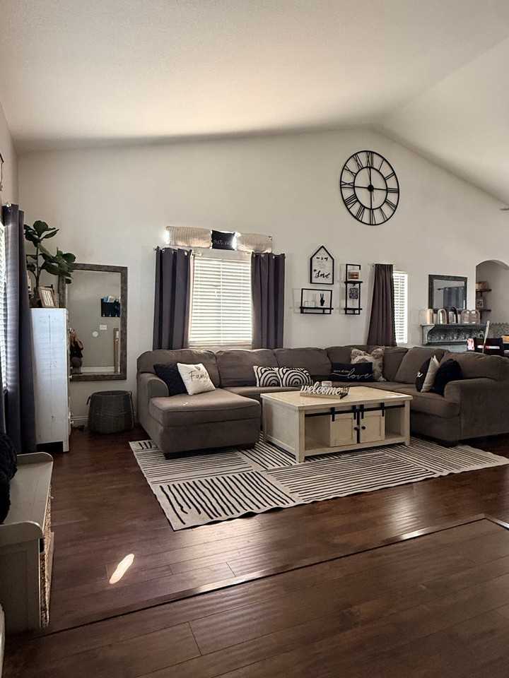 12858 Brigid Ct - Photo 7 of 20