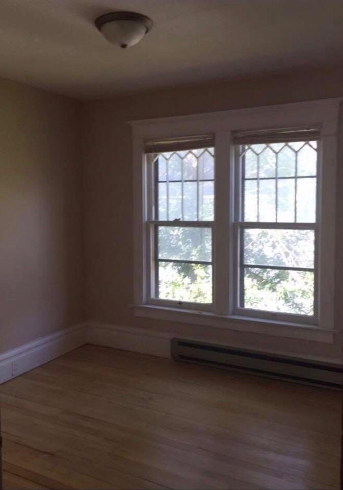 404 Main Ave N - Photo 2 of 4