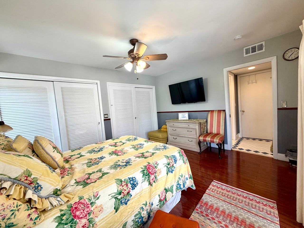 5105 White Oak Ln - Photo 5 of 20