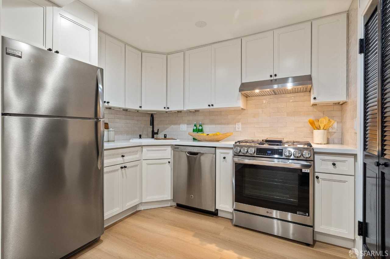 283 Castro St #NA - Photo 3 of 8