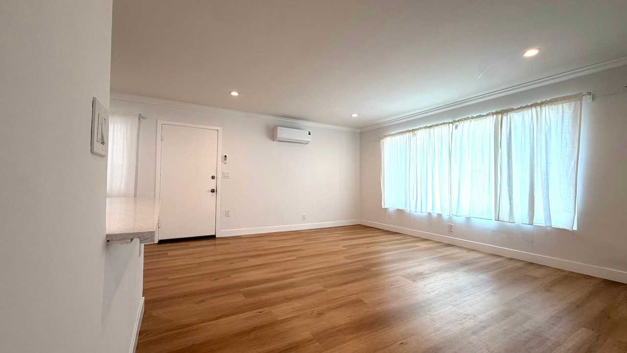 6037 Eleanor Ave #1 - Photo 4 of 12