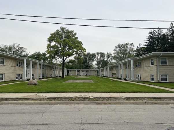 1036 E Division St #B - Photo 4 of 6