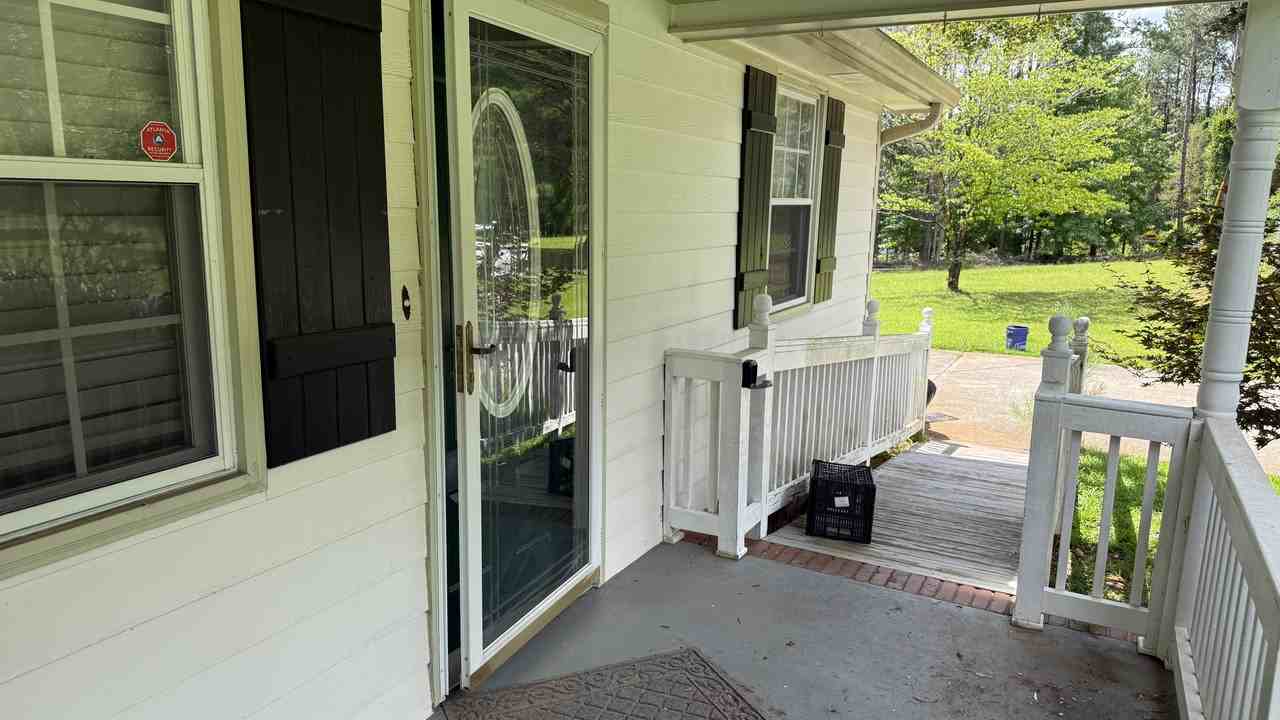 1116 Robinson Rd #NA - Photo 3 of 30