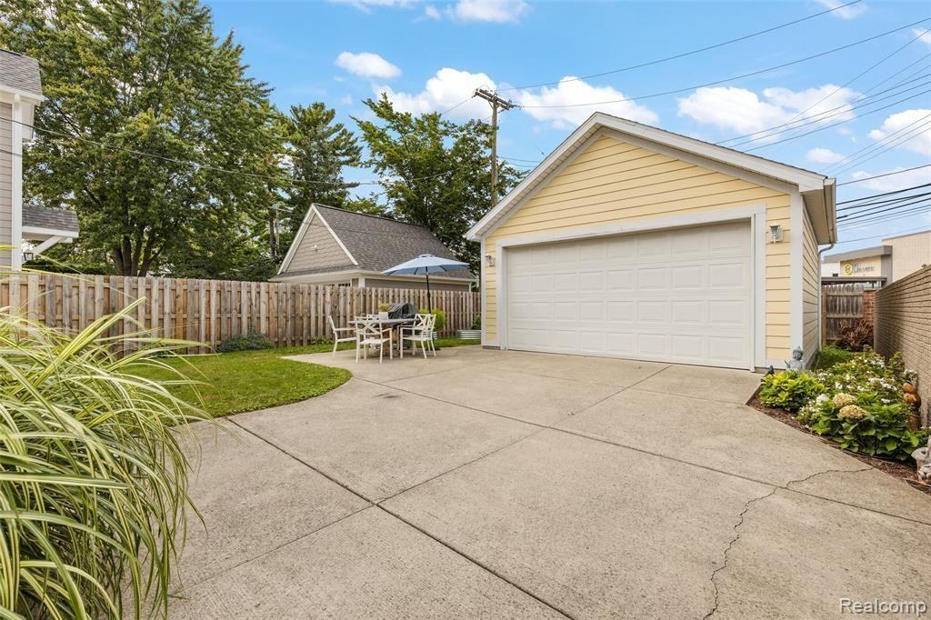 1387 Smith Ave #NA - Photo 5 of 11