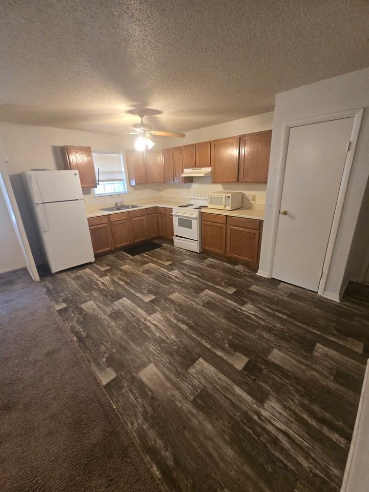 614 Moran St #NA - Photo 3 of 8