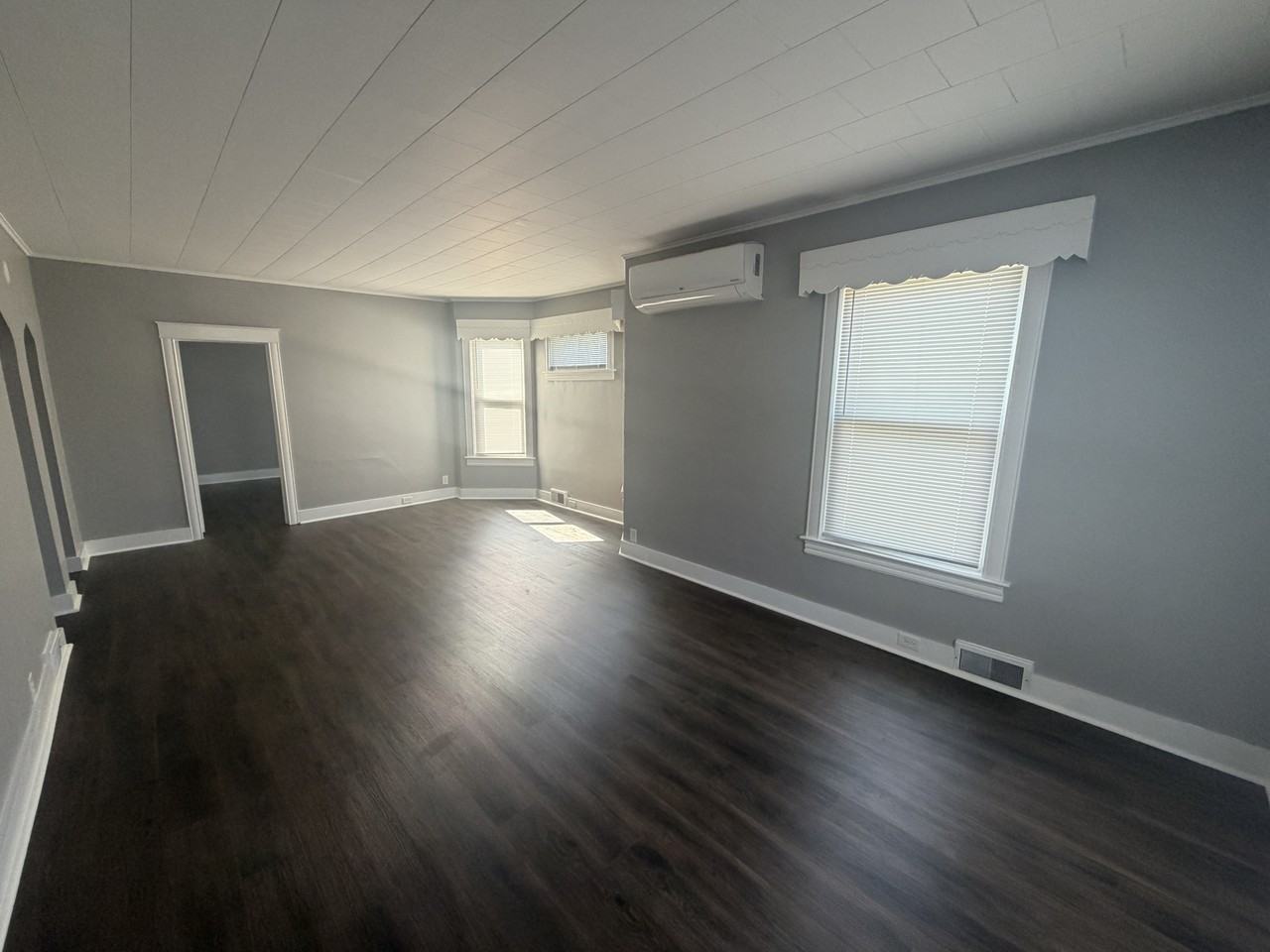 90 Moeller St #1stFLA - Photo 7 of 17