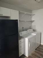 featured image of 1112 Oakview Dr #12