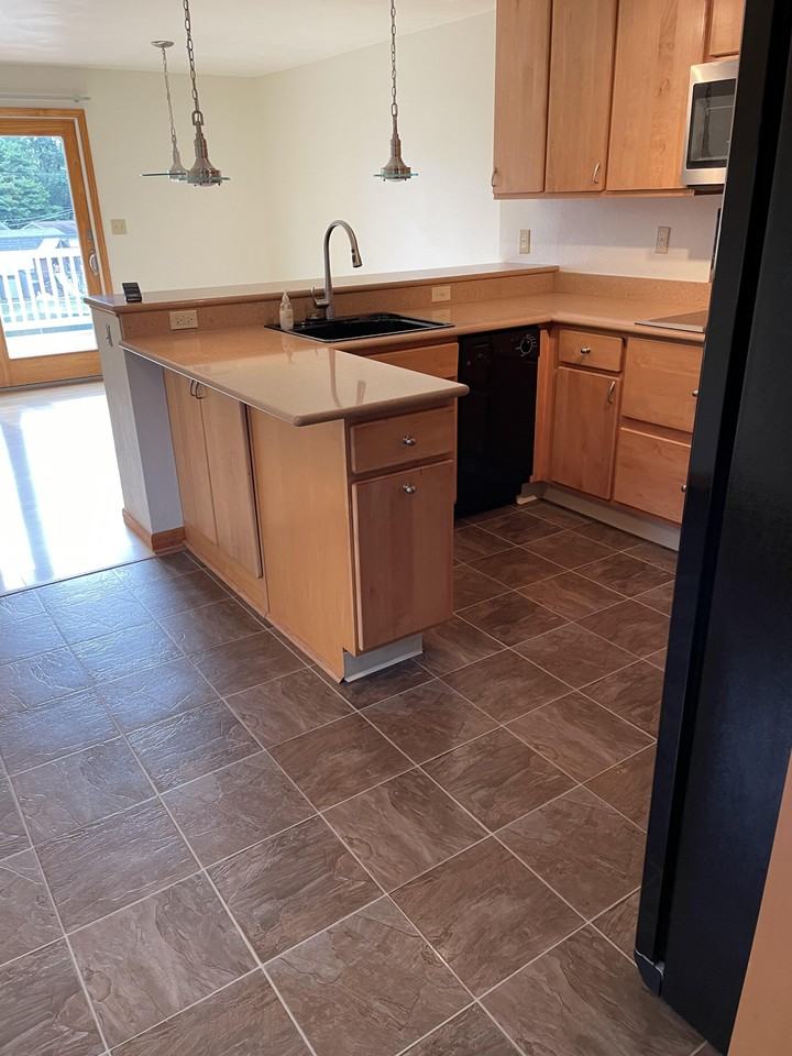 520 New Haven Dr #NA - Photo 5 of 16