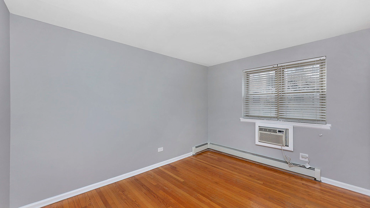 5950 N Kenmore Ave #307 - Photo 7 of 12