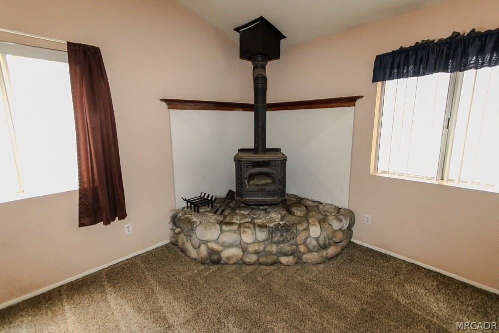 870 Ash Ln - Photo 7 of 40