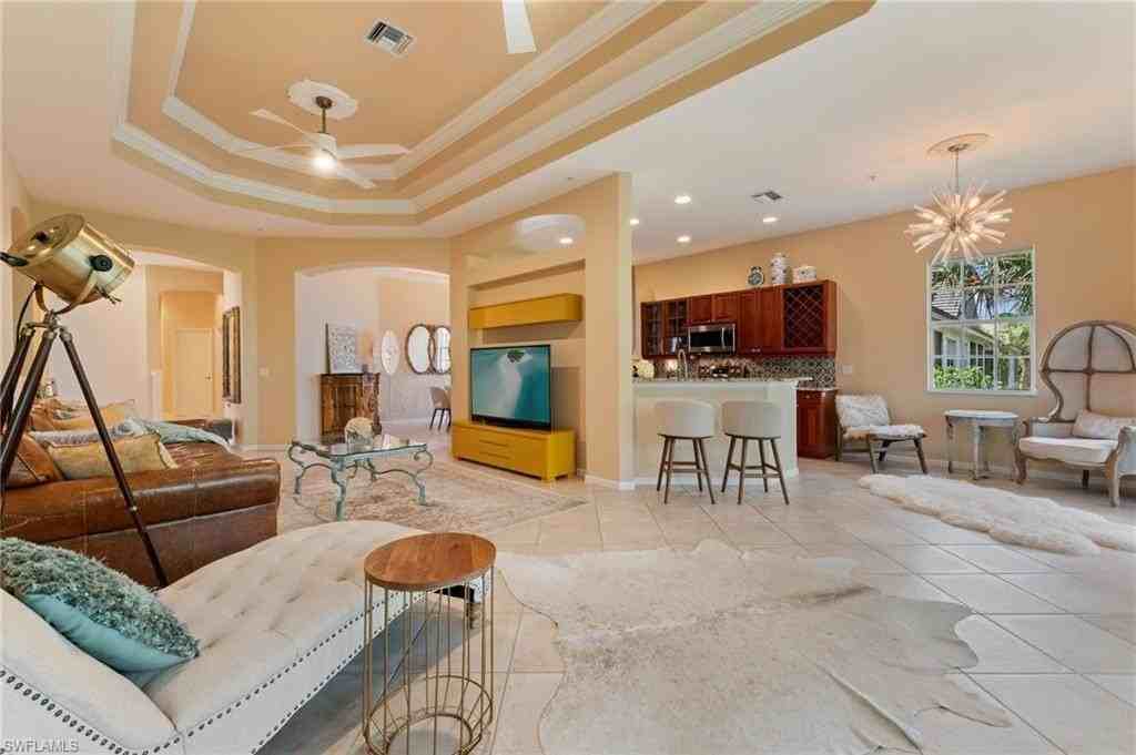 10000 Valiant Ct Apt 201 - Photo 6 of 48