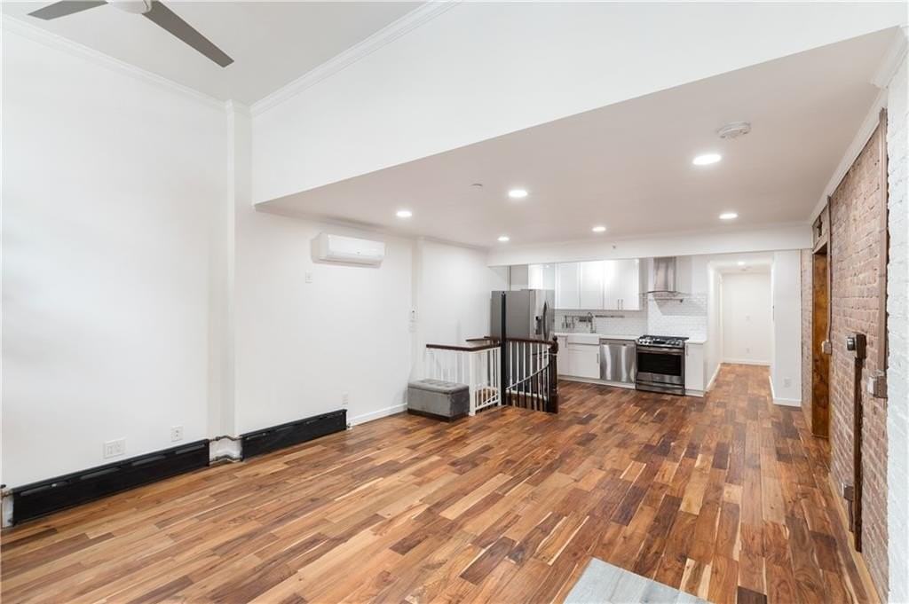 197 Humboldt St #1 - Photo 6 of 26