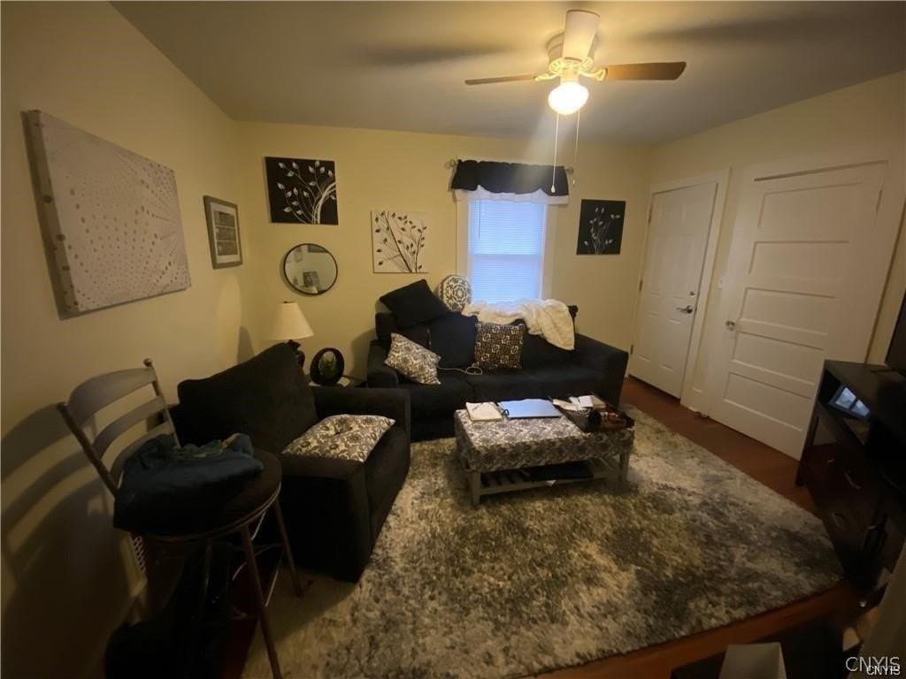 1012 Cadillac St #4 - Photo 3 of 8
