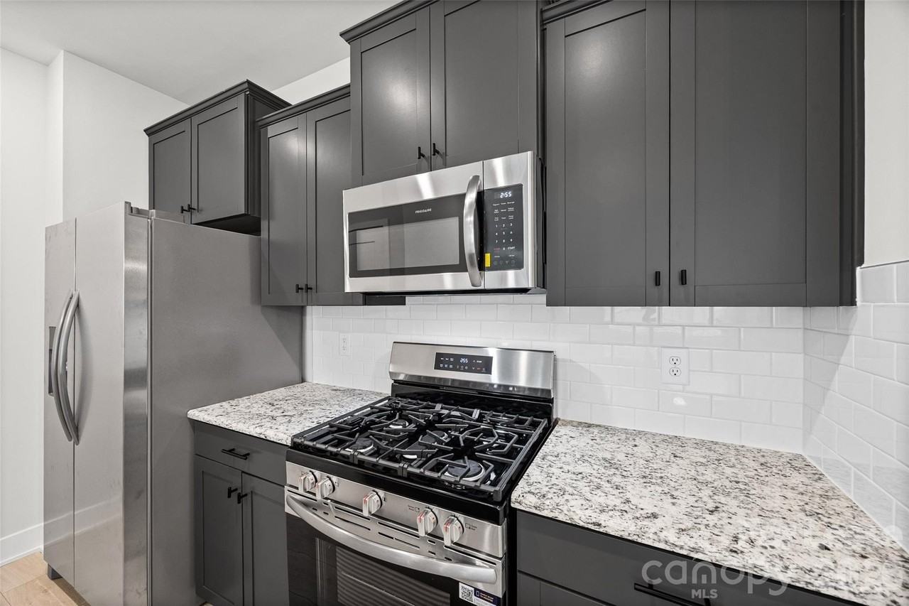 720 Pinecone Dr #23 - Photo 6 of 11