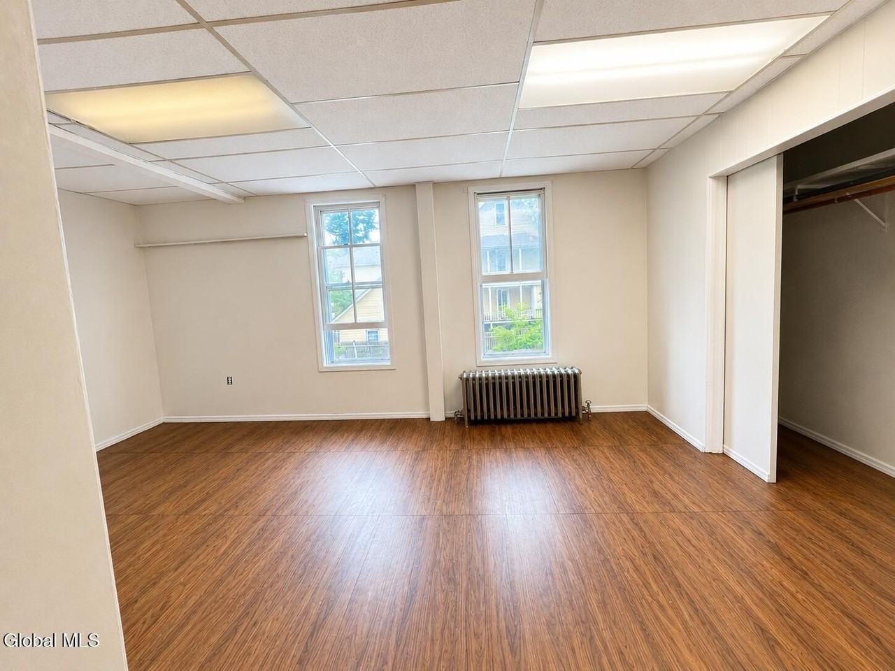 272 Locust Ave - Photo 7 of 15
