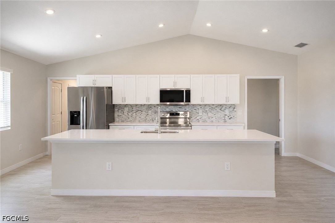 1501 Ne 43rd Ter - Photo 6 of 28