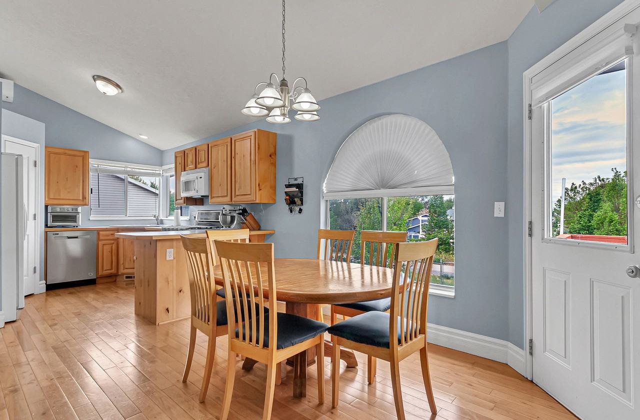 11134 S Hawkwood Dr #1 - Photo 5 of 25