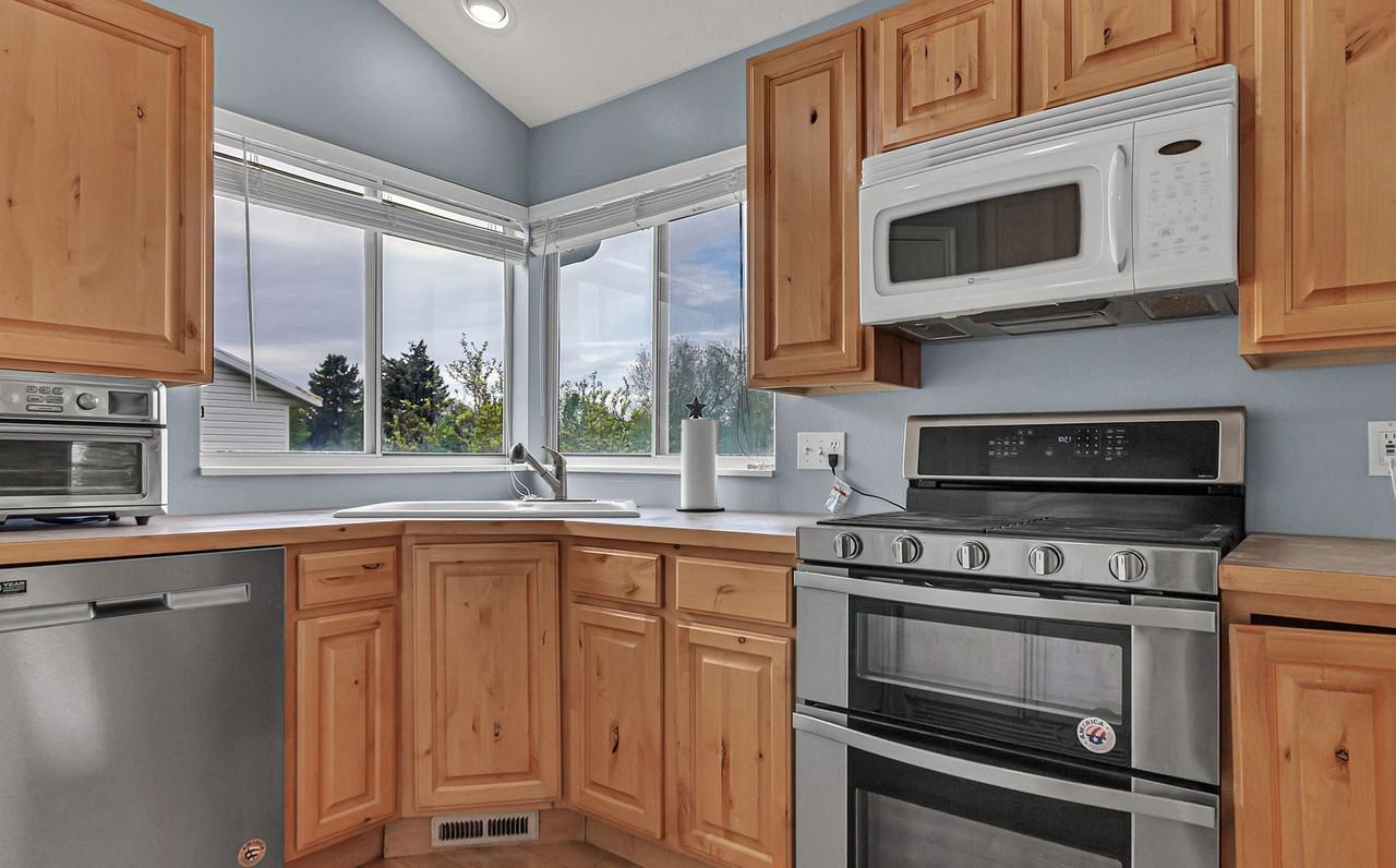 11134 S Hawkwood Dr #1 - Photo 7 of 25
