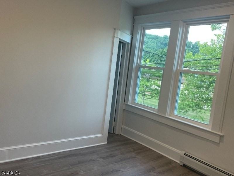 320 S Main St #3 - Photo 5 of 6