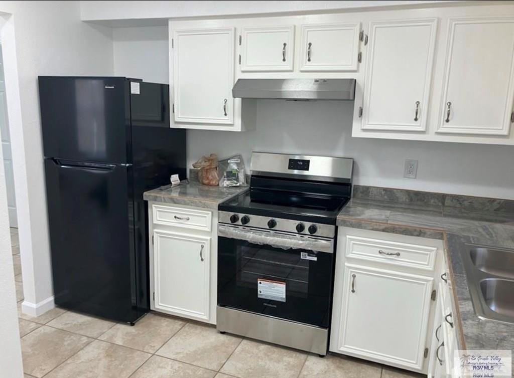 6846 Greystone Dr - Photo 3 of 10