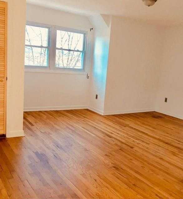 326 Terrace Ave #2 - Photo 5 of 7