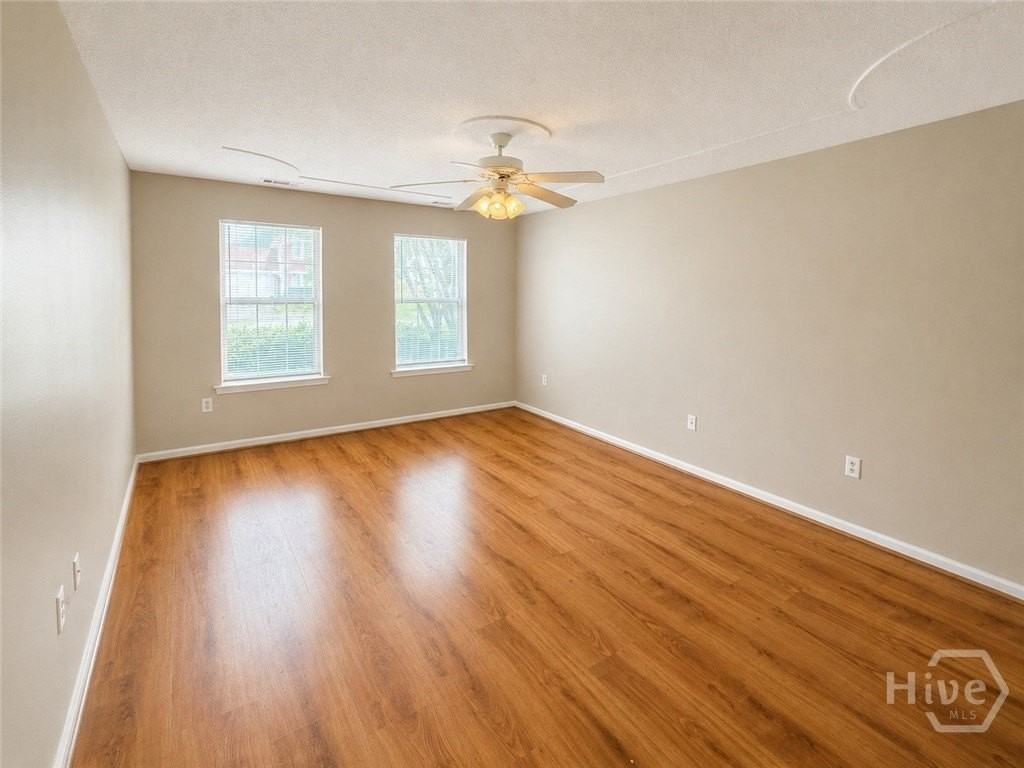 157 Lions Gate Rd - Photo 3 of 17