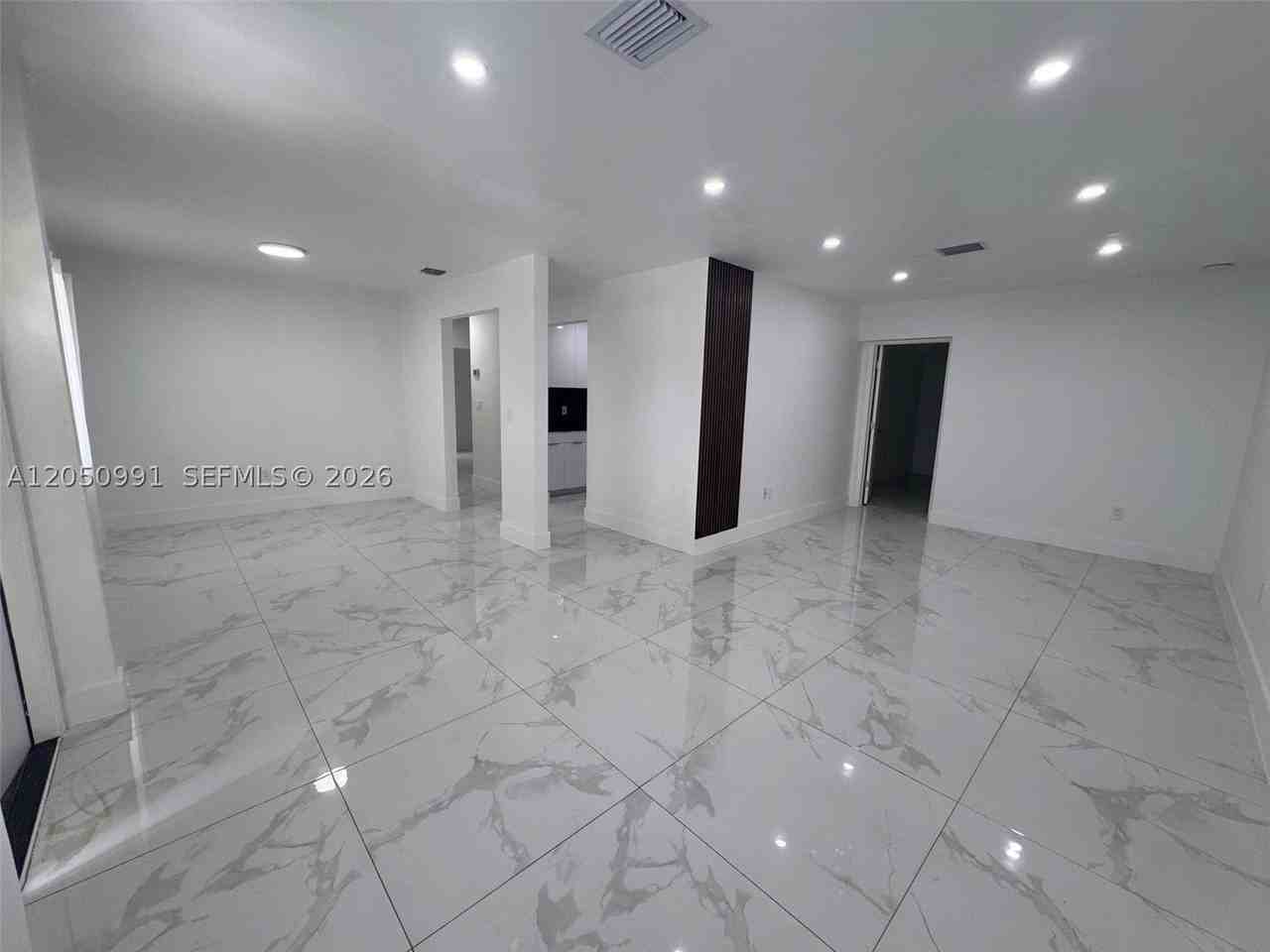 7400 Sw 39th St #1 - Photo 2 of 11