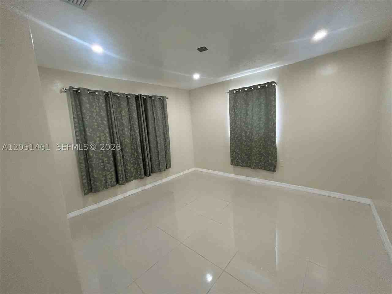 7531 Shalimar St - Photo 7 of 13