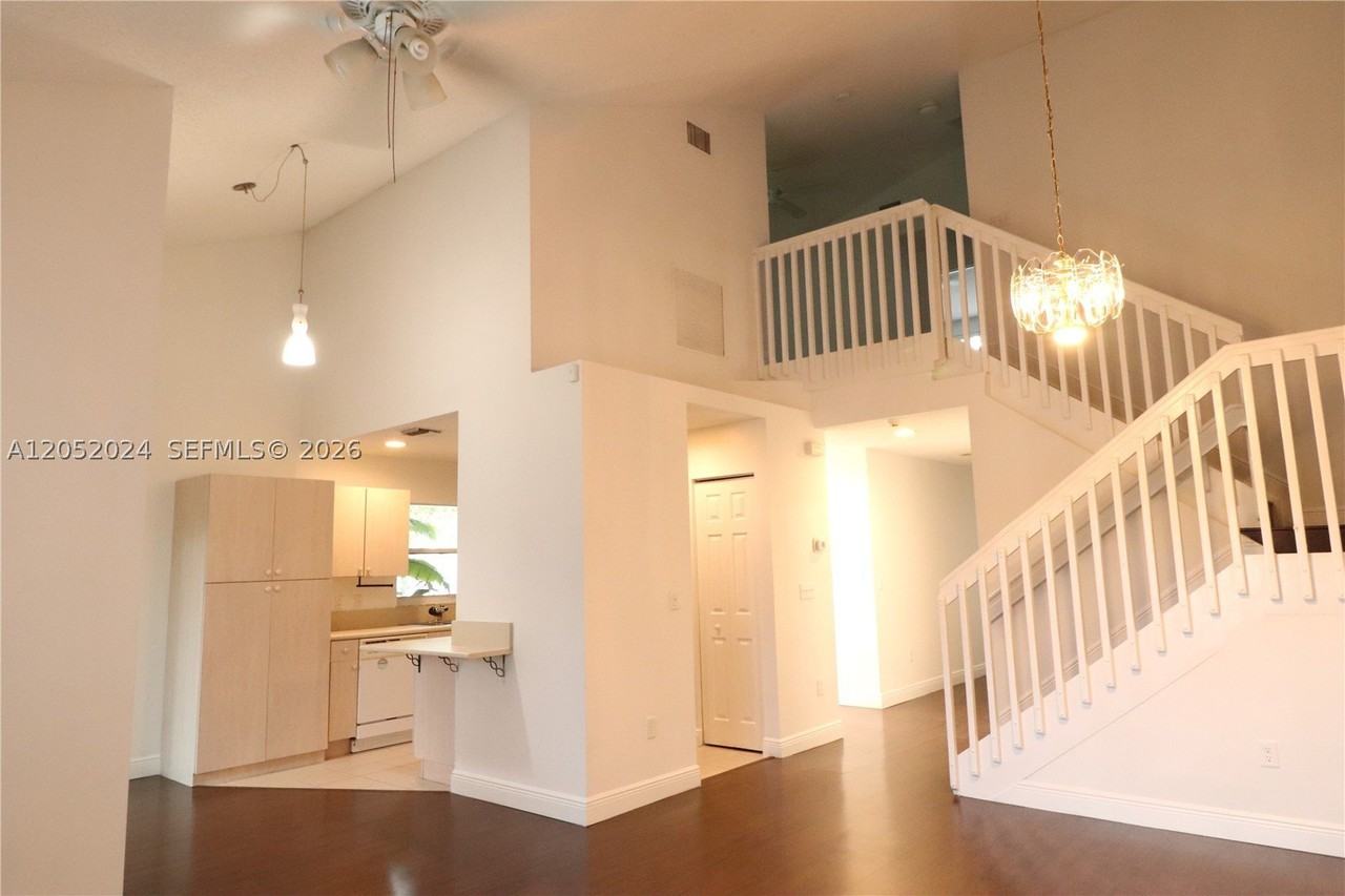 9990 Nw 19th Pl #9990 - Photo 7 of 23