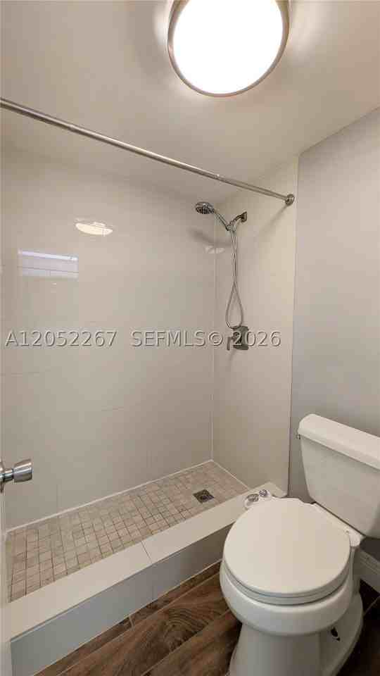 315 Se 23rd Ave #1-5 - Photo 6 of 11