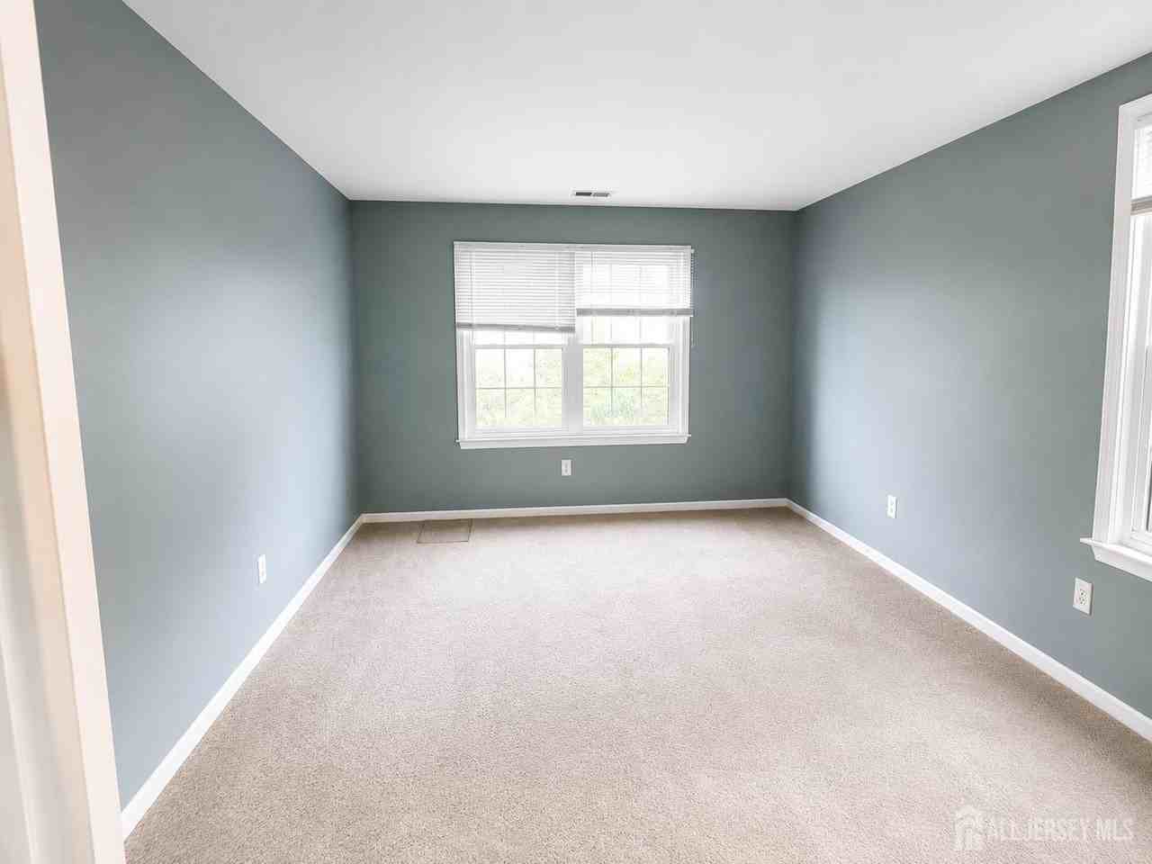 903 Woodhaven Dr - Photo 7 of 15