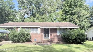 featured image of 2904 Woodside Dr