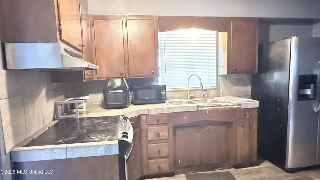 2904 Woodside Dr - Photo 7 of 26