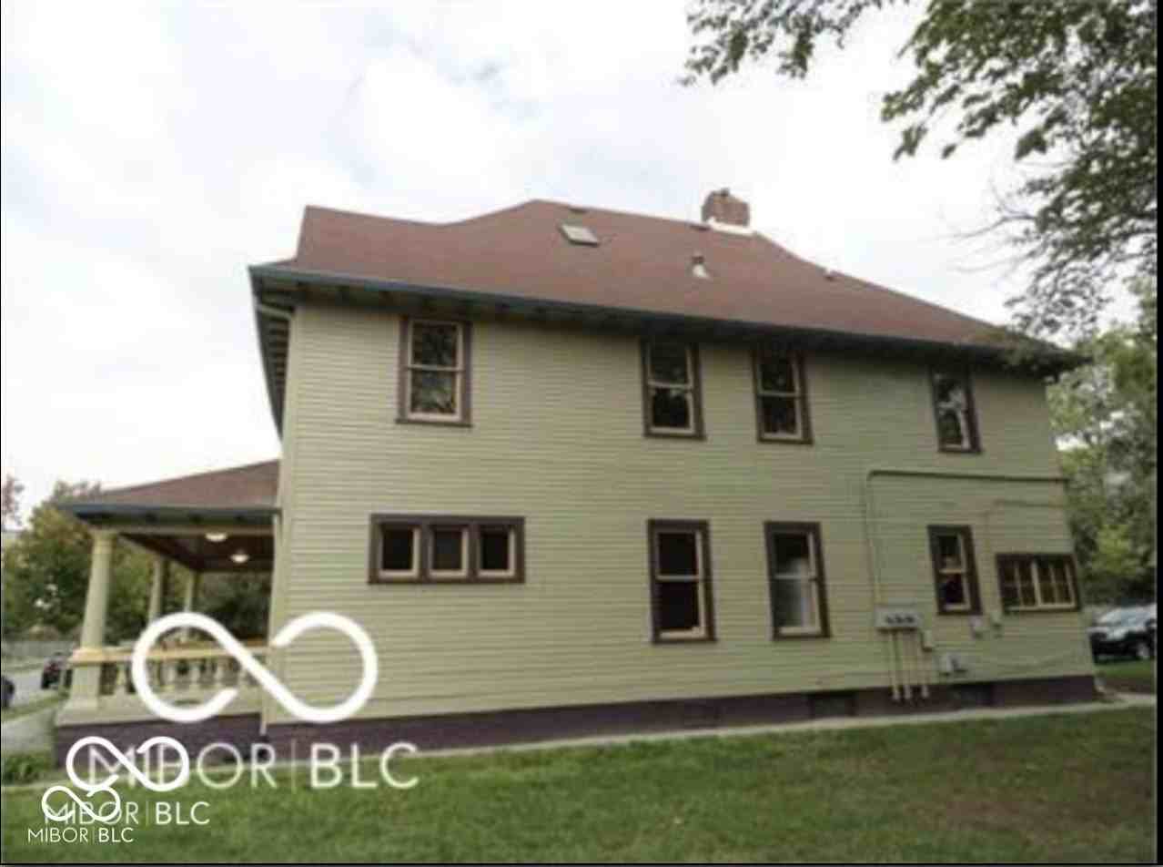 1841 N Talbott St - Photo 7 of 20