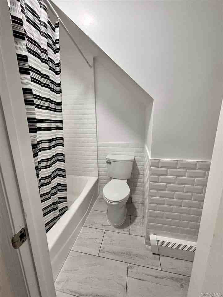 28 Davis St #1 - Photo 4 of 9