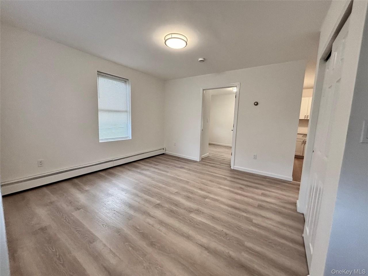 28 Davis St #1 - Photo 7 of 9